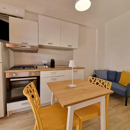 Casa Di Leda 3 Apartment