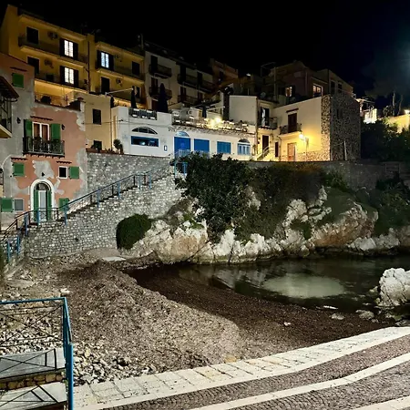 Casa Di Leda 3 *